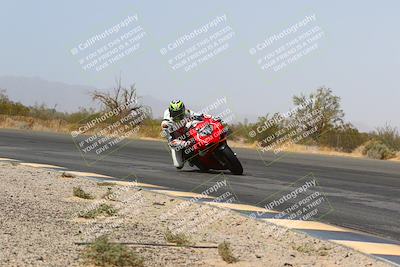 media/Mar-28-2022-Superbike Trackdays (Mon) [[b8603d0f67]]/Open Track Time/Turn 3 Inside/